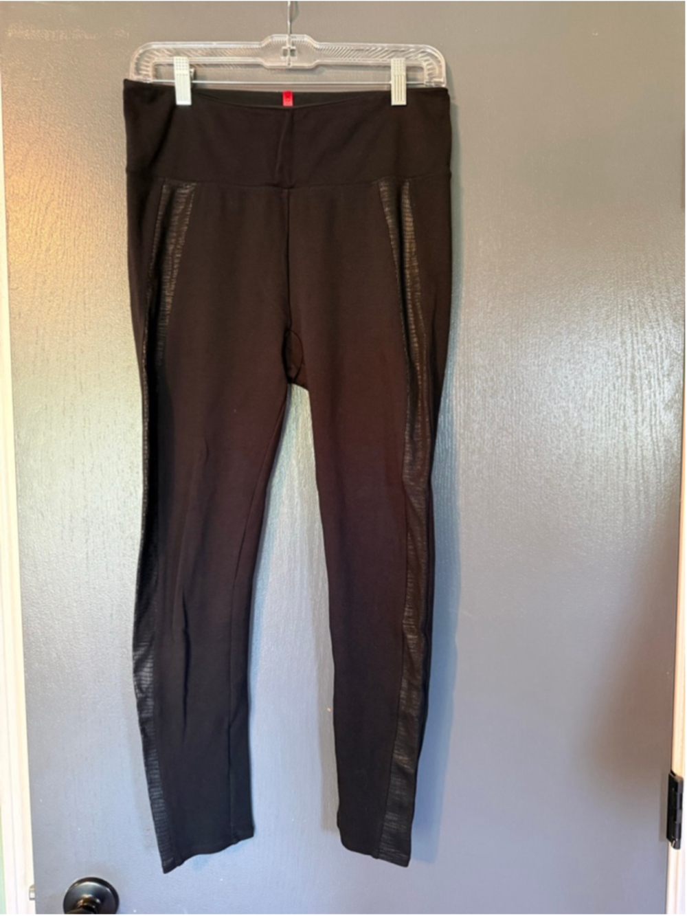 Women's SPANX Black Leggings with Faux Leather Side Panels Size L